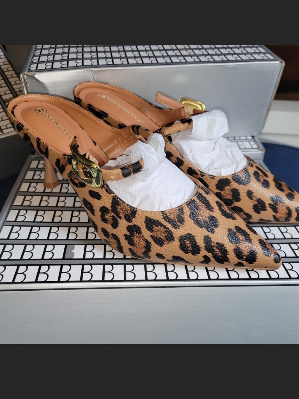 NewBella Leopard Print Pointed-Toe Heels NWT